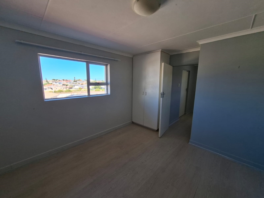 2 Bedroom Property for Sale in Hartenbos Central Western Cape
